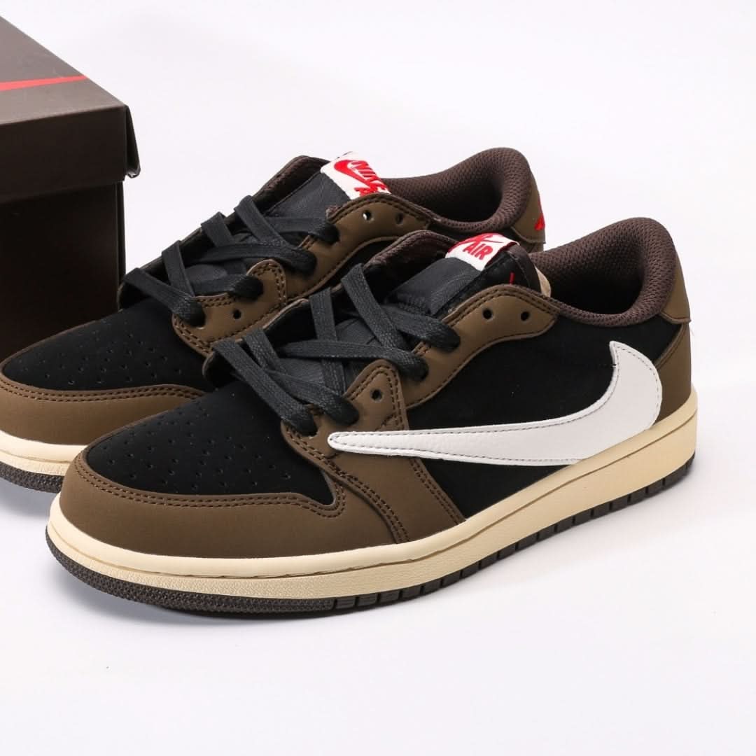 Nike Air Jordan 1 Retro Low OG SP Travis Scott