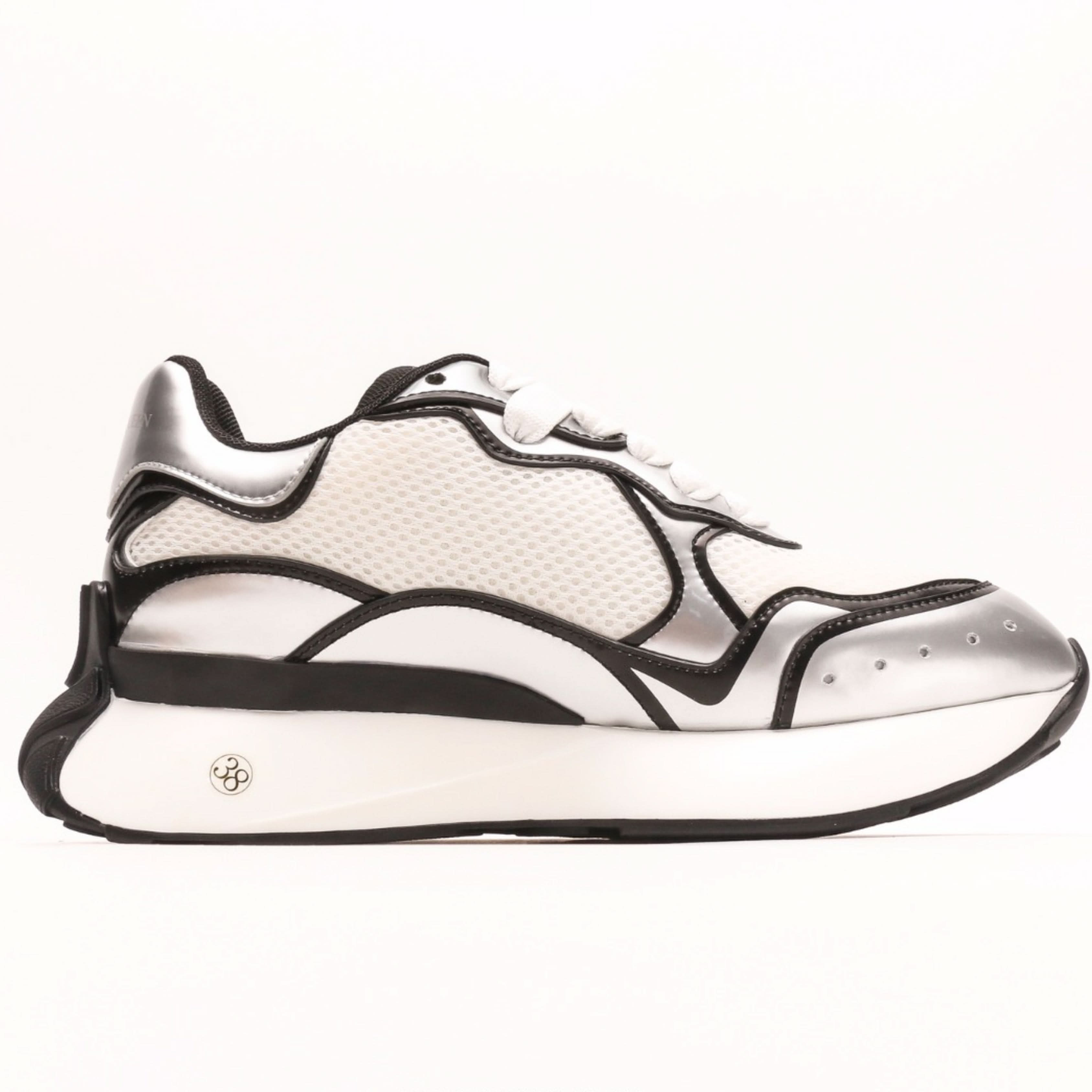 Alexander McQueen Sprint Runner Sneakers
