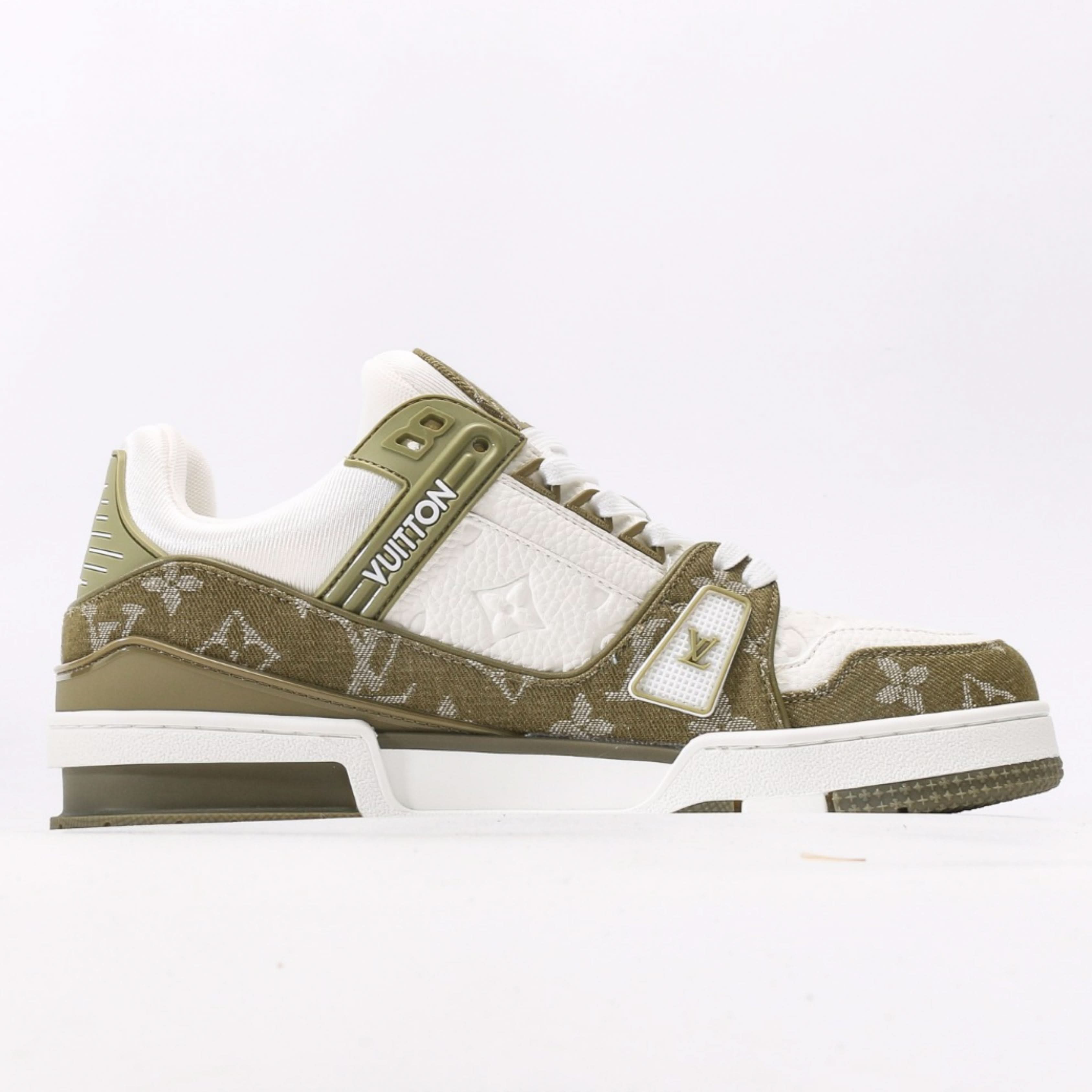 Louis Vuitton LV