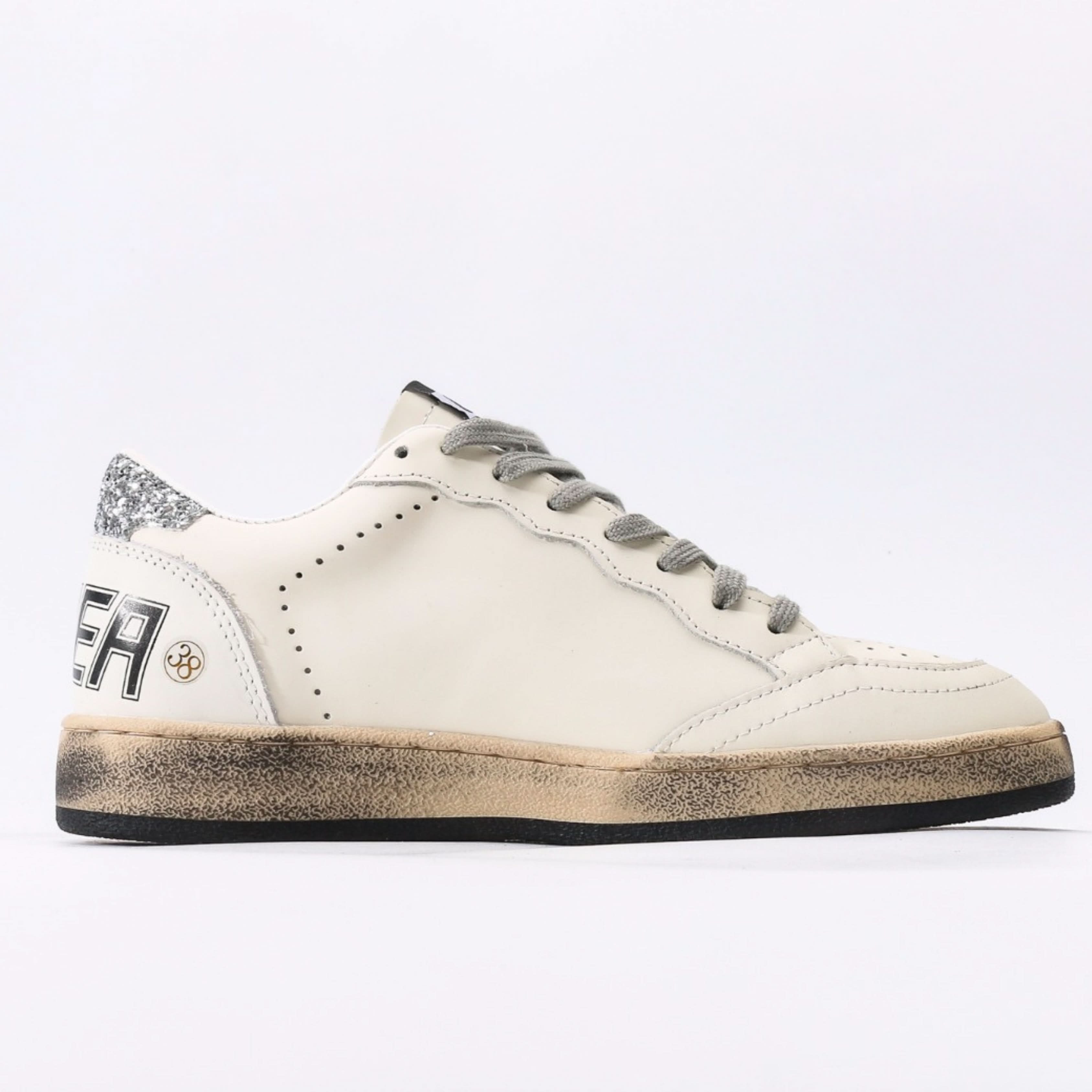 Golden Goose Super Star