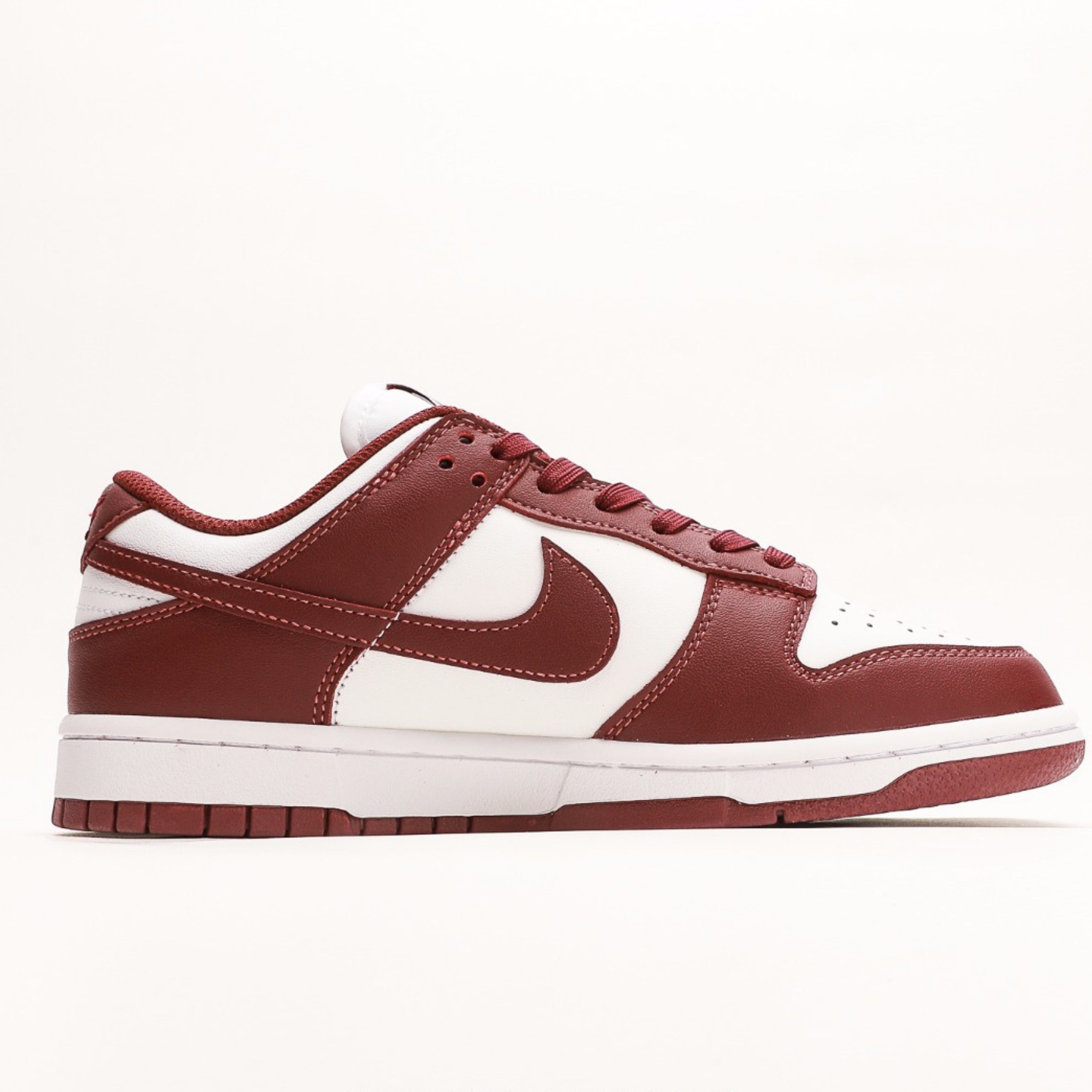 Nike Dunk Low Bordeaux