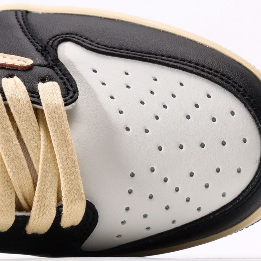 Nike Air Jordan 1 Low fragment design x Travis Scott