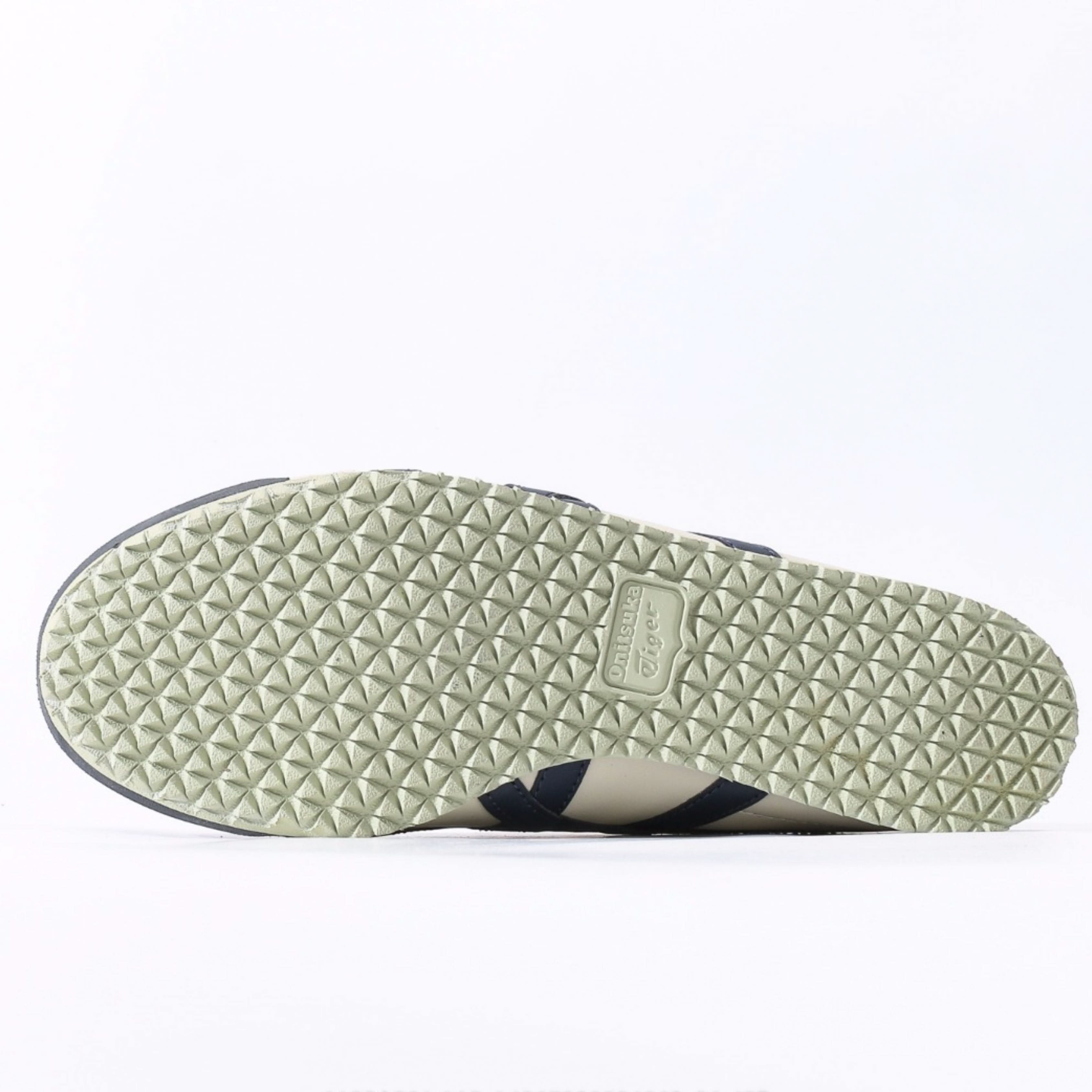Onitsuka Tiger Mexico 66 – Birch Peacoat Heritage Edition
