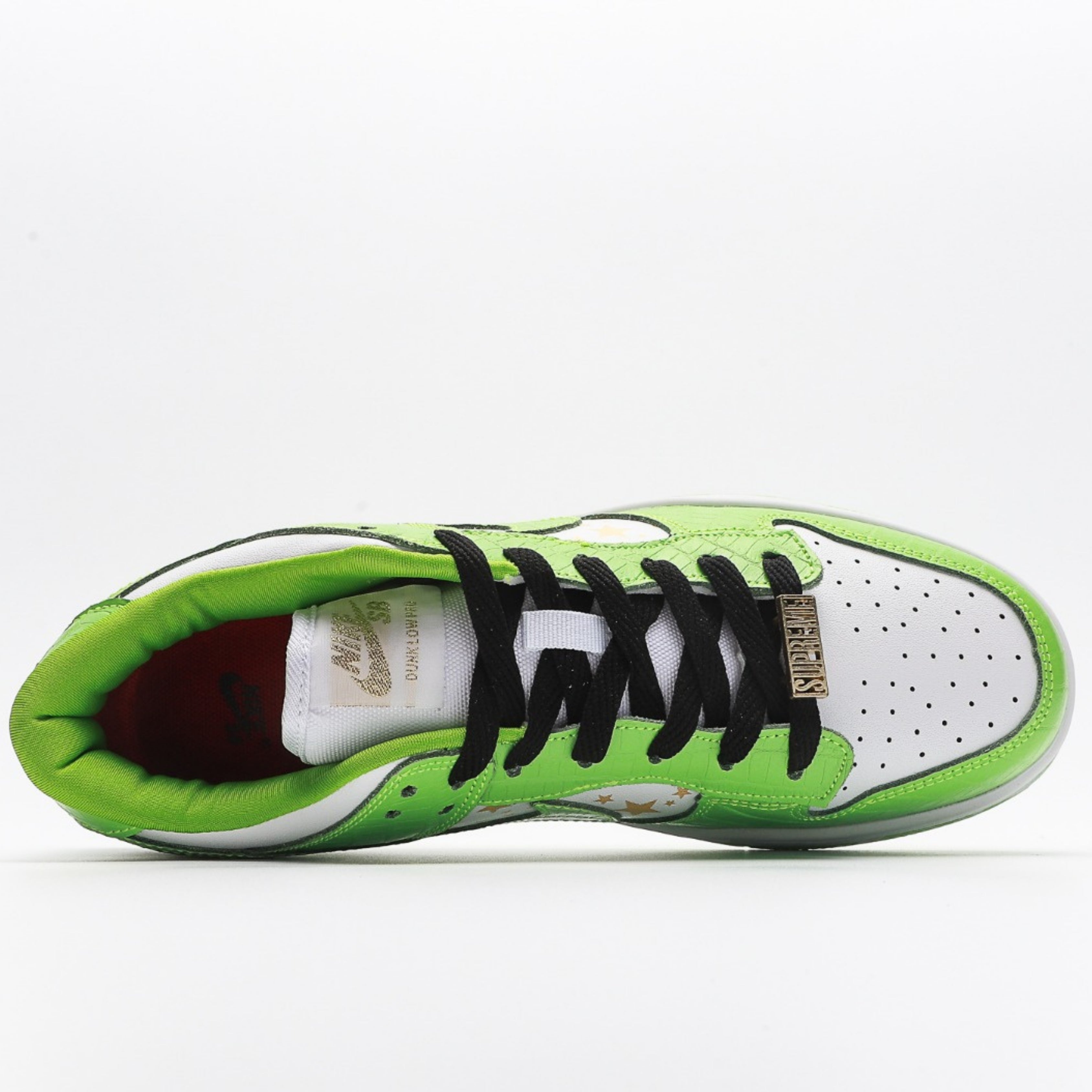 Nike SB Dunk Low Supreme Stars Mean Green