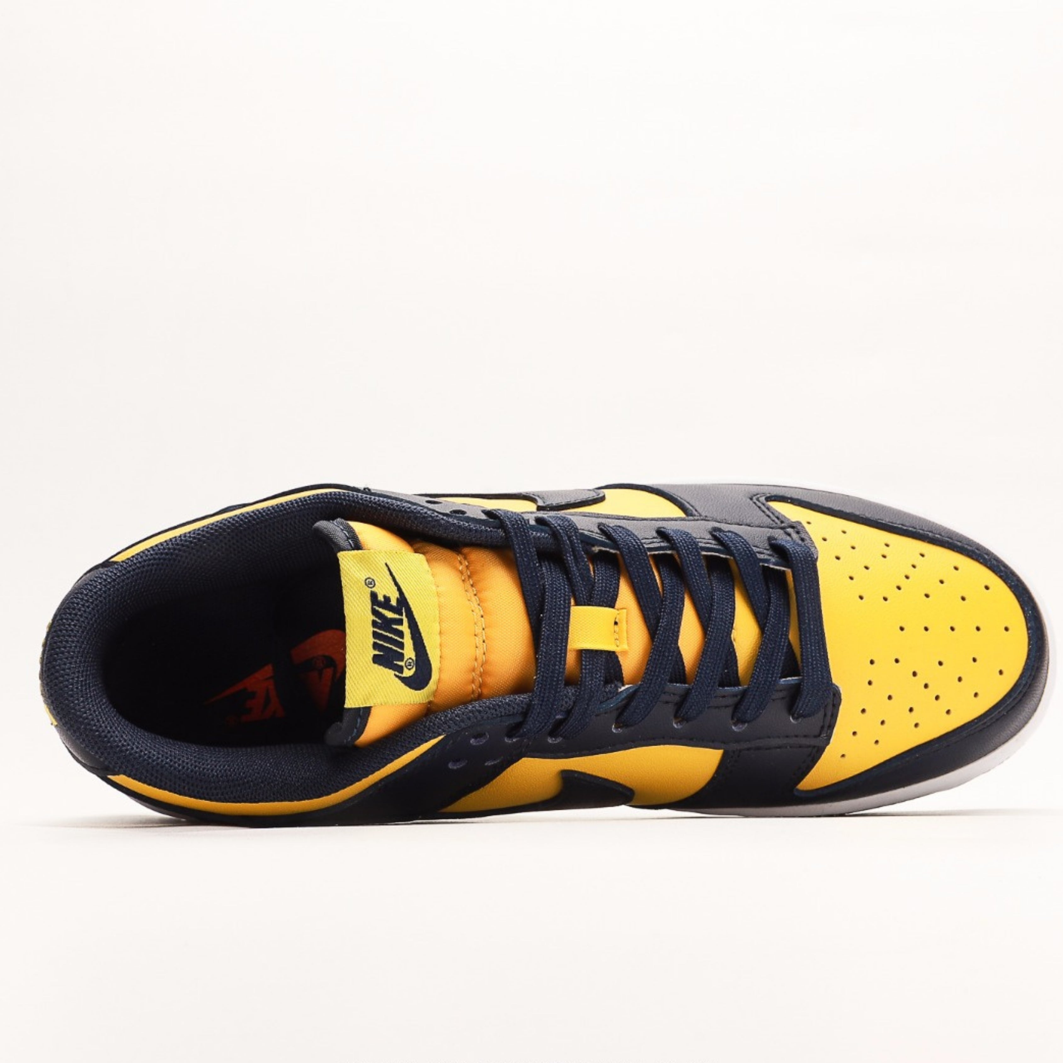 Nike Dunk Low Michigan