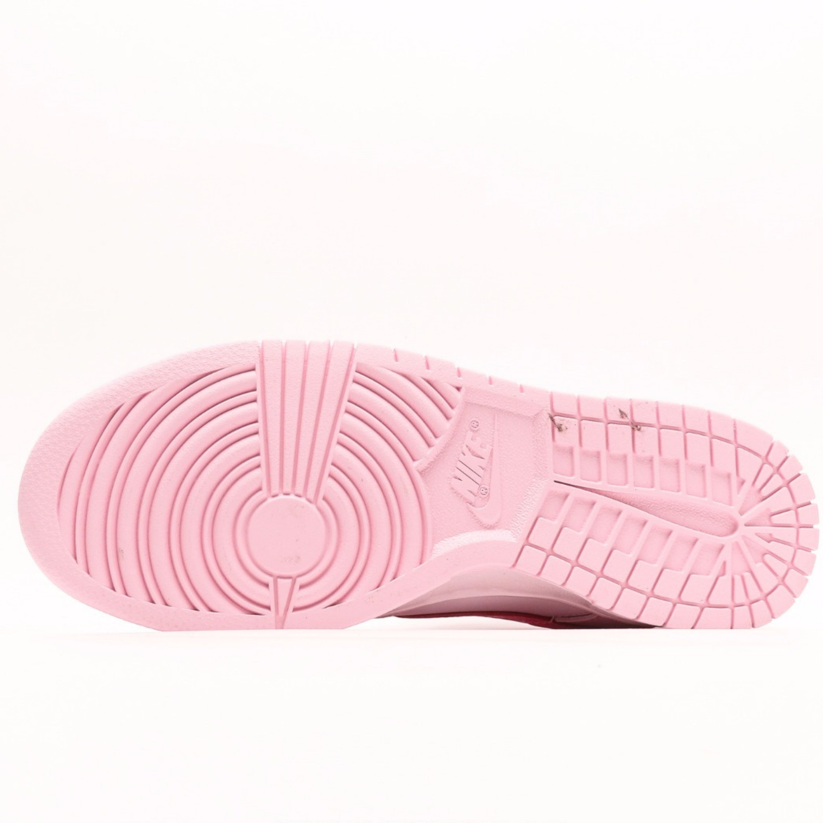 Nike Dunk Low Triple Pink