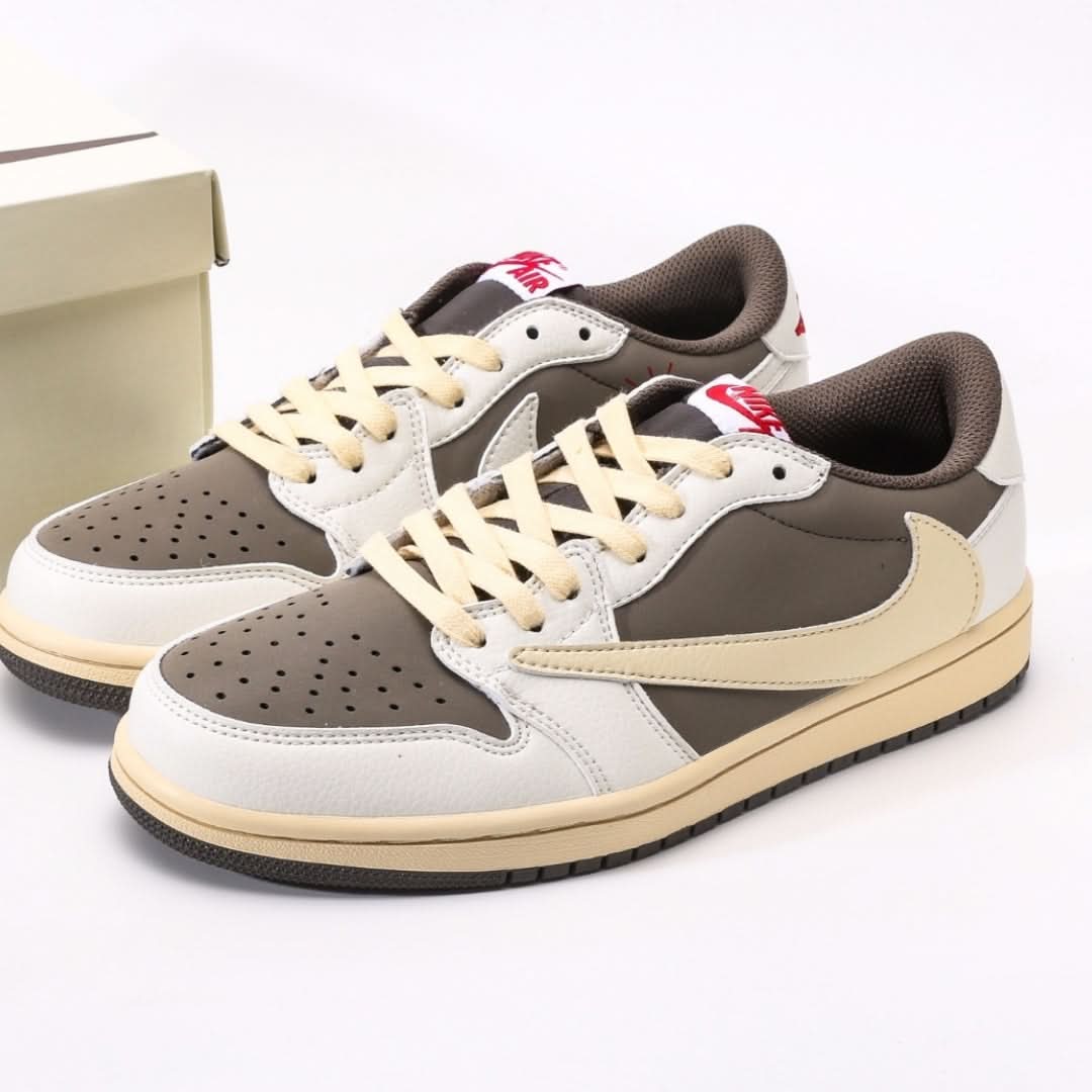 Nike Air Jordan 1 Retro Low OG SP Travis Scott Reverse Mocha