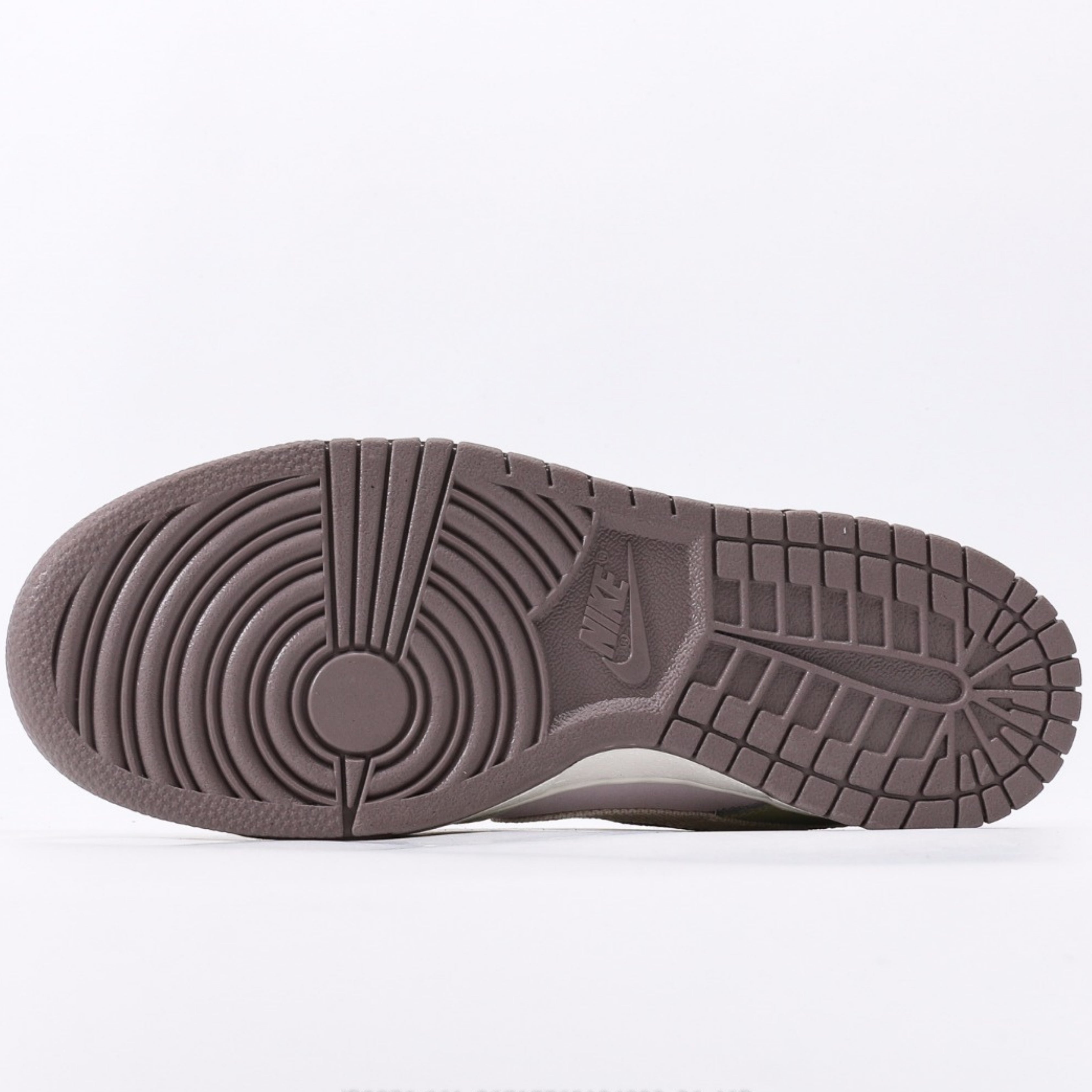 Nike Dunk Low LX Mushroom