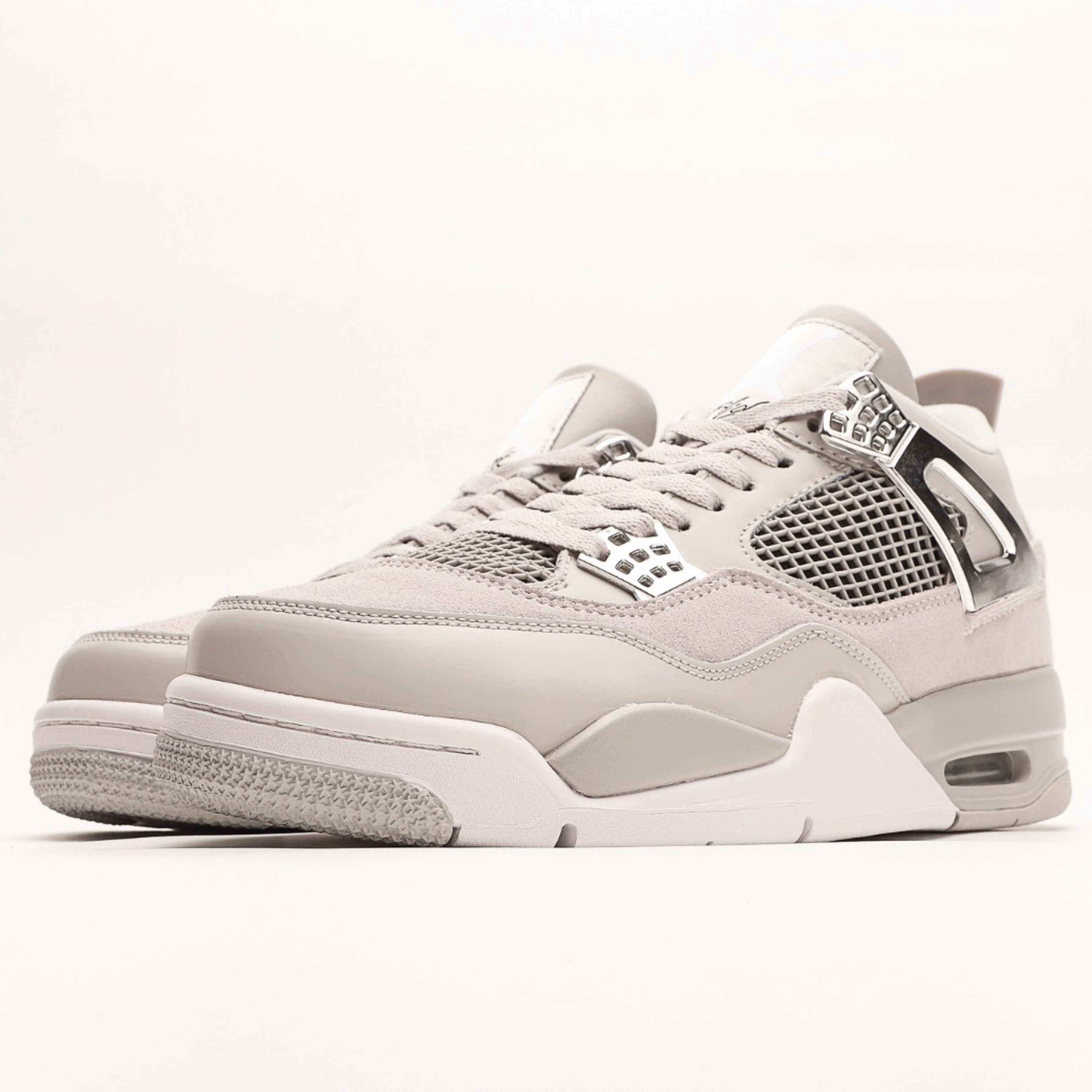 Nike Air Jordan 4 Retro Frozen Moments