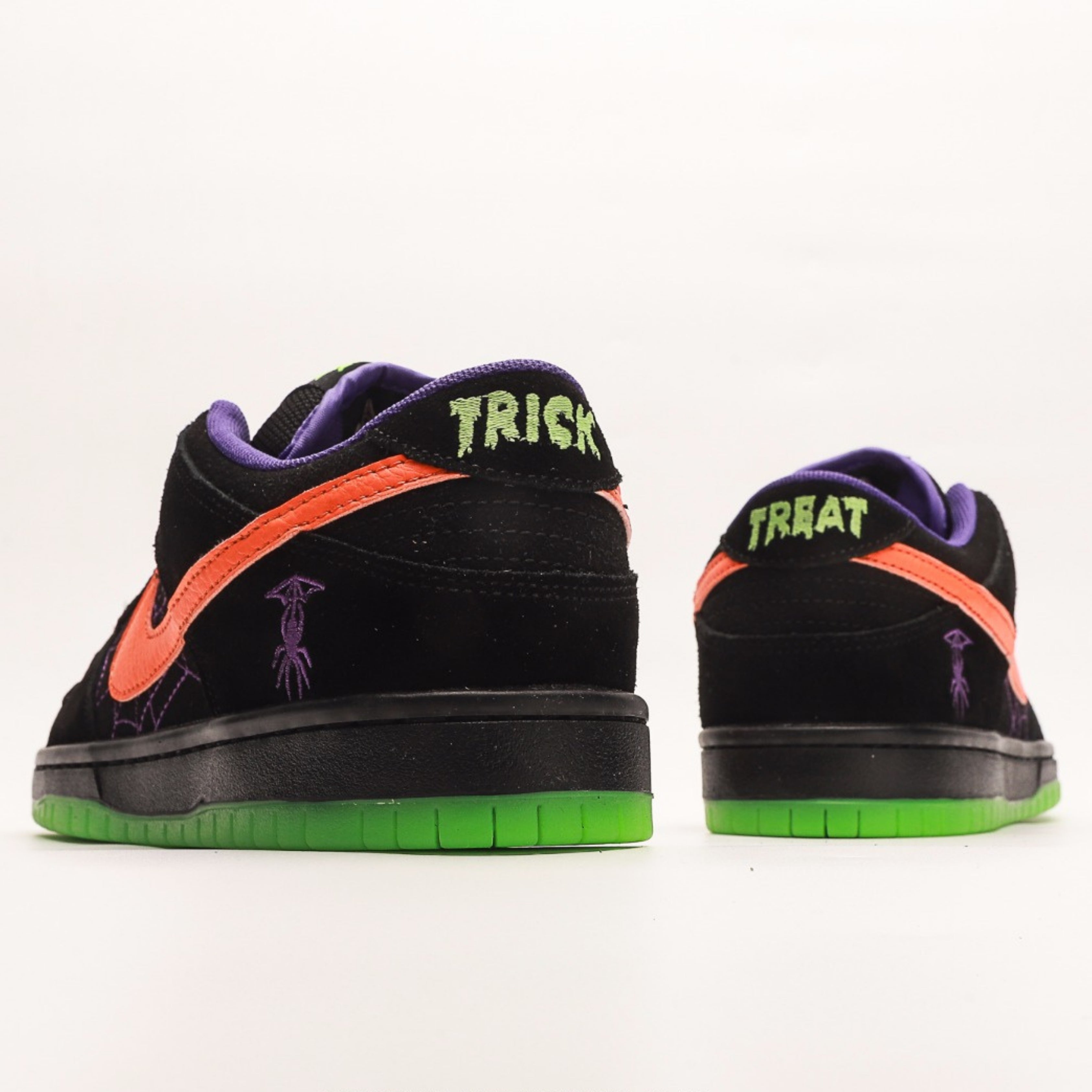 Nike SB Dunk Low Night of Mischief Halloween