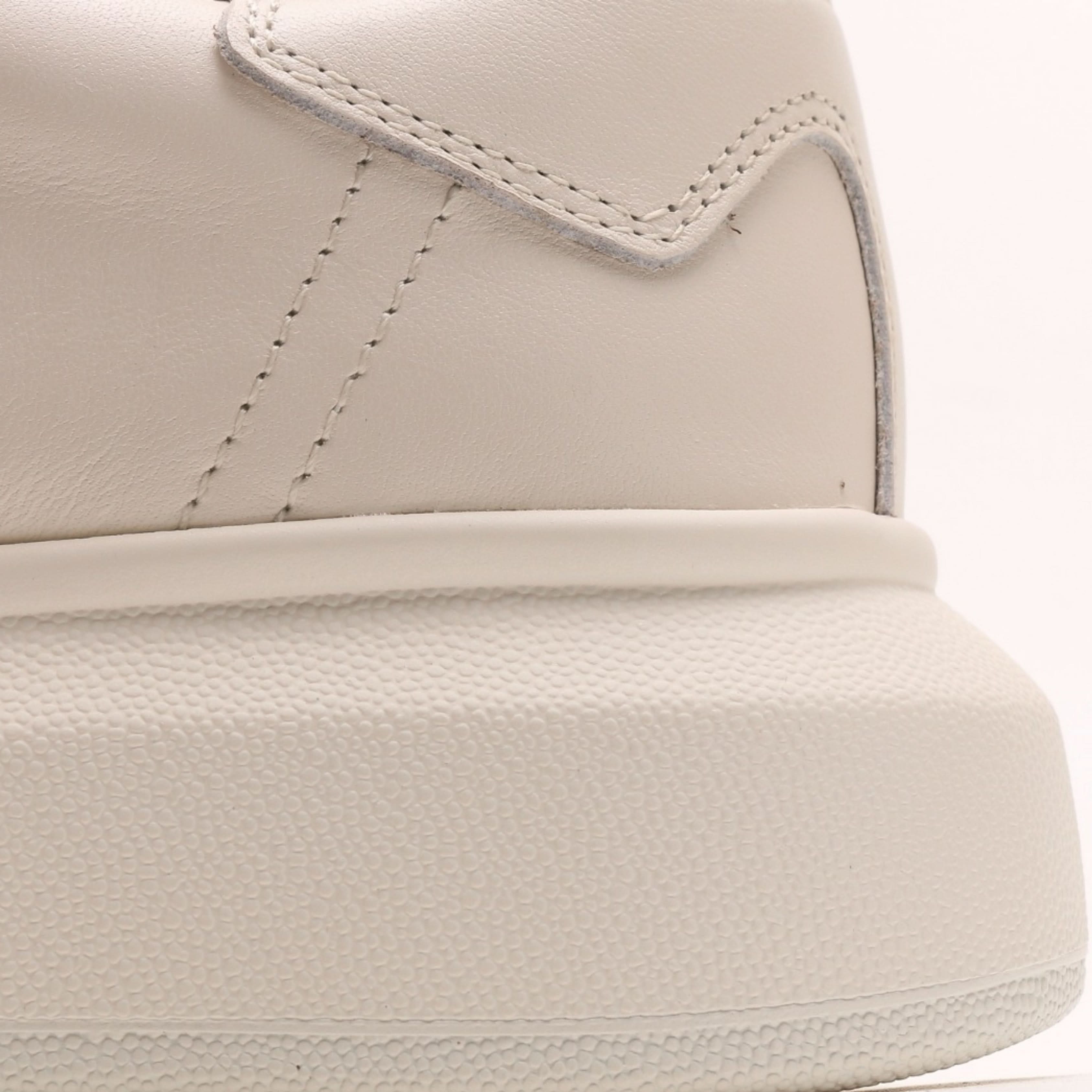 Alexander McQueen Sneakers