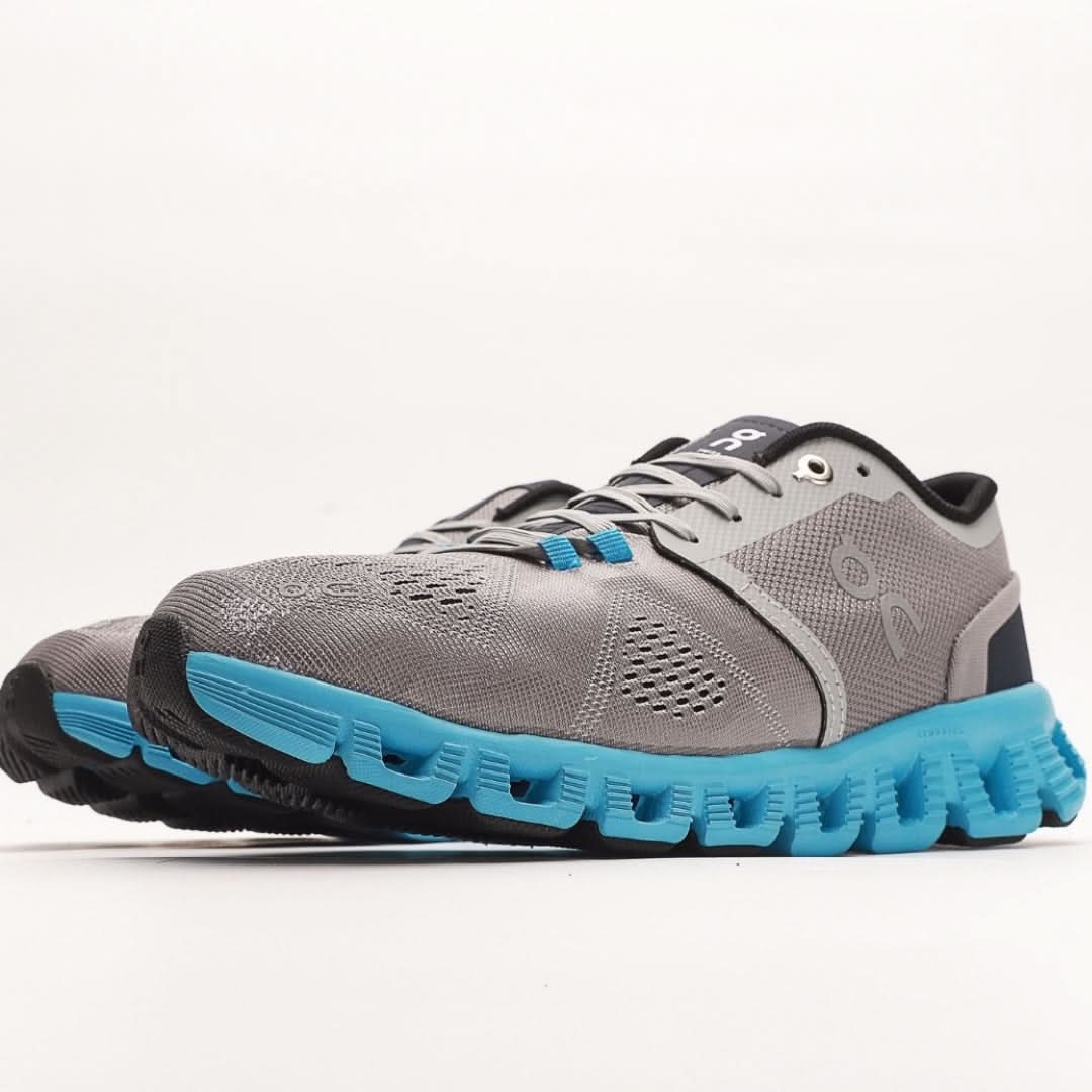 ON Running Men's Cloud X Textile
