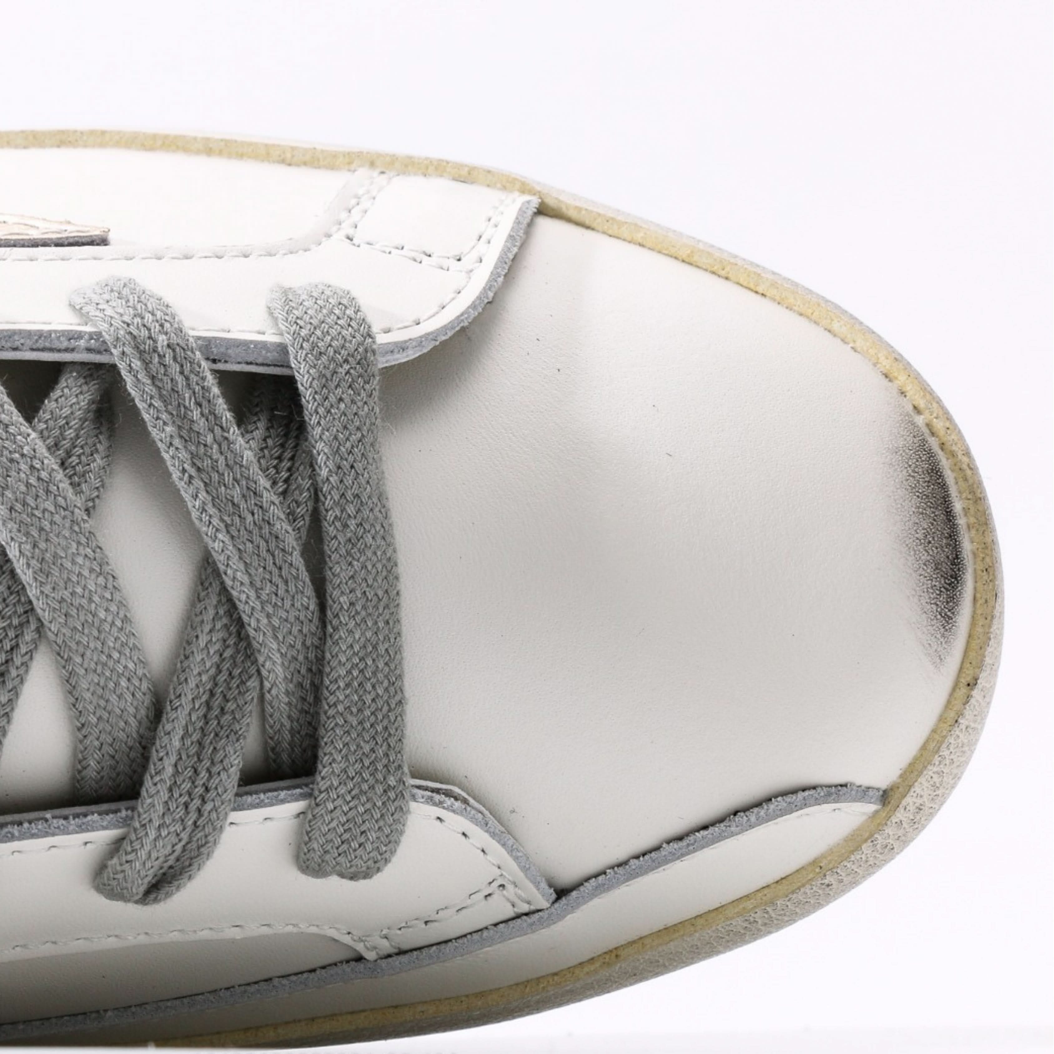 Golden Goose Super Star