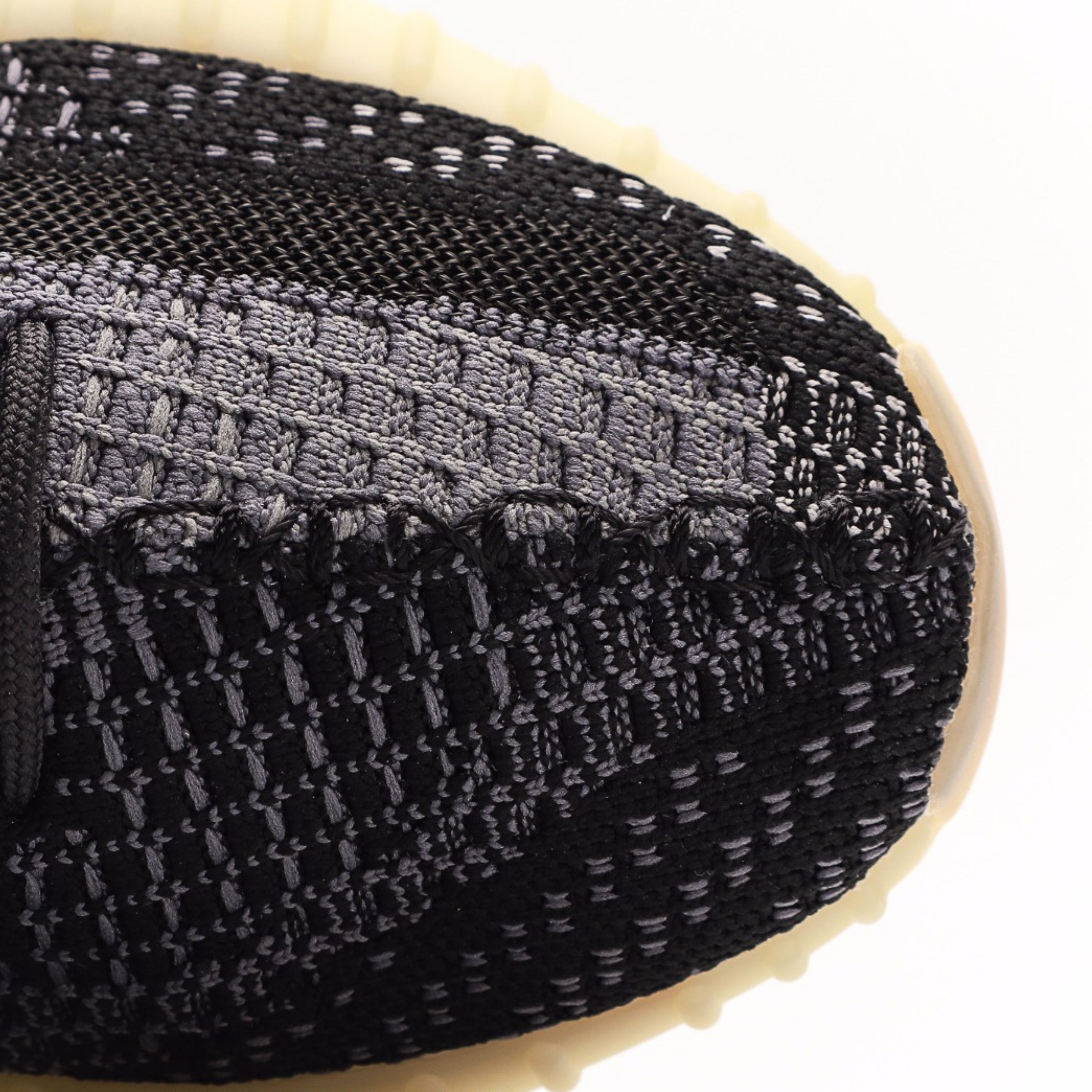 adidas Yeezy Boost 350 V2 Carbon