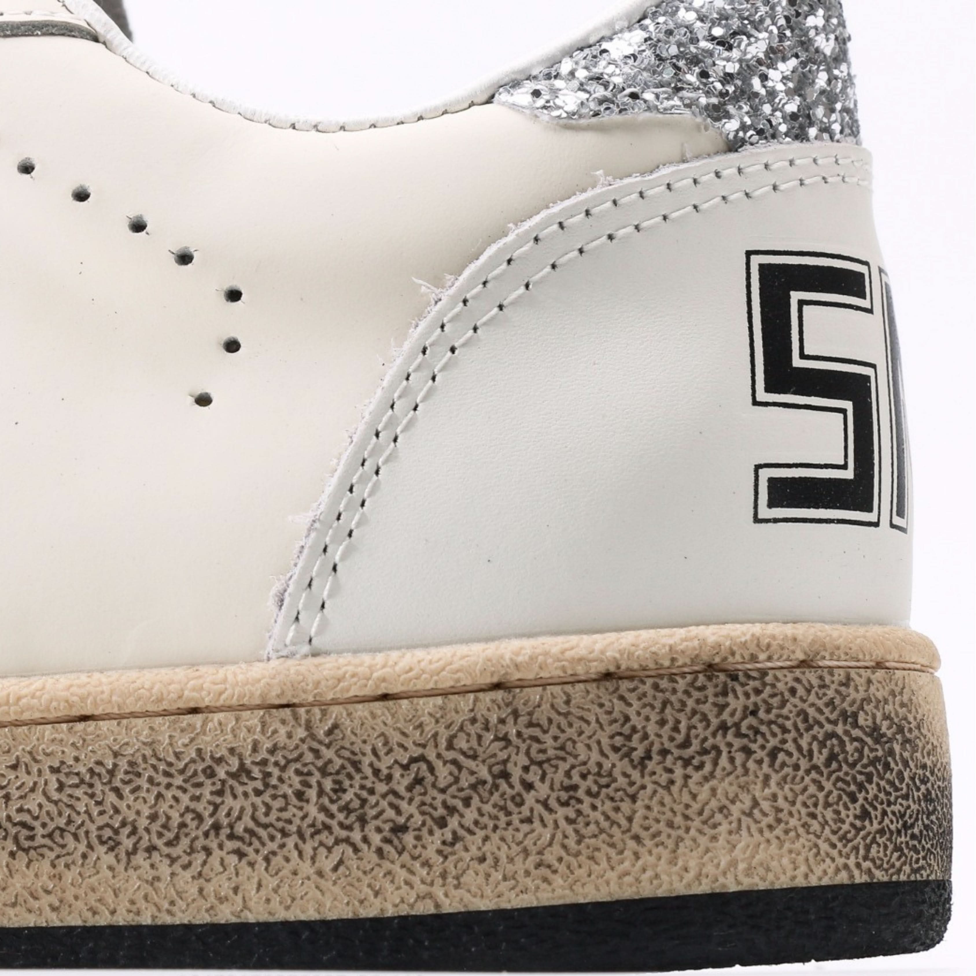 Golden Goose Super Star