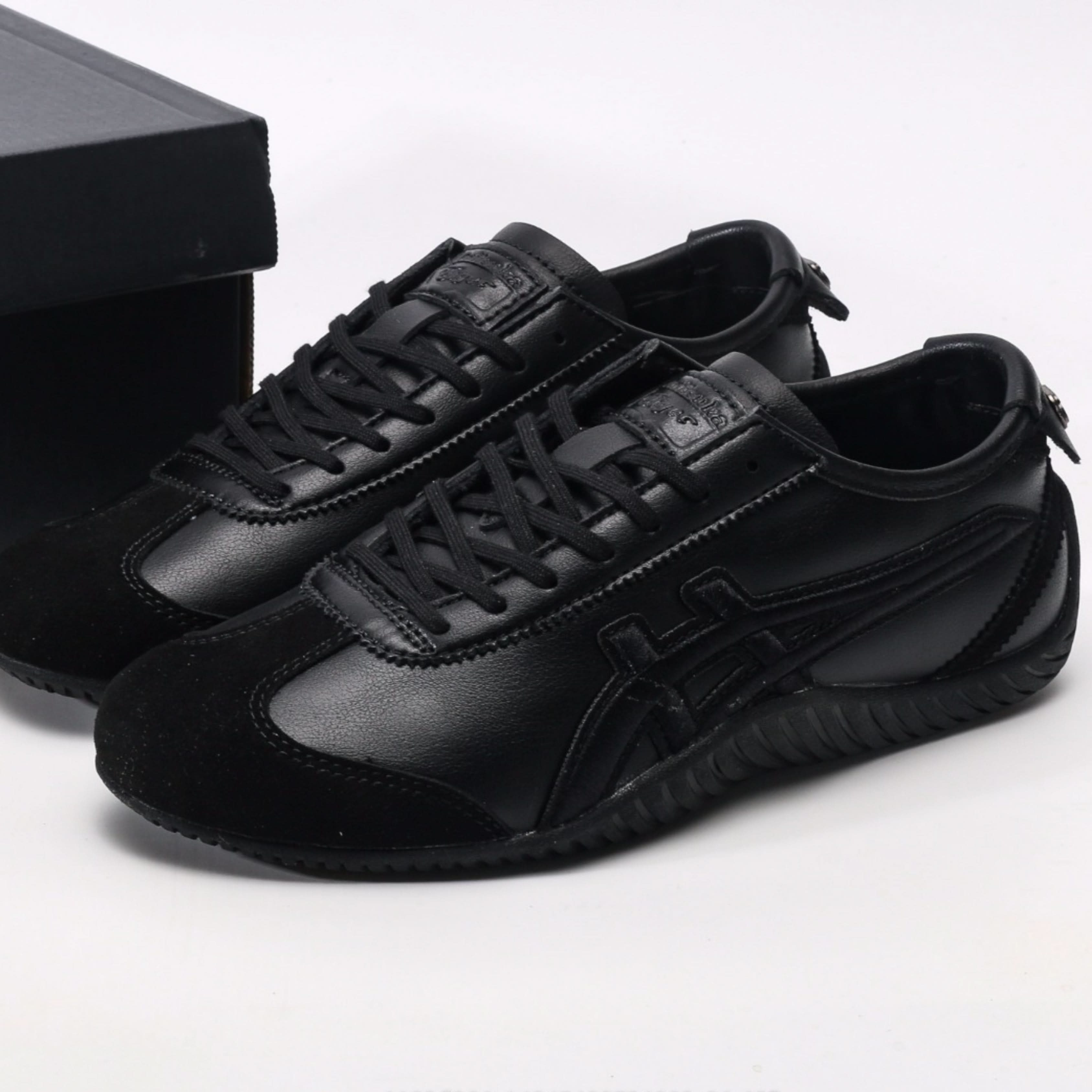 Onitsuka Tiger Unisex Low-Top – Metal Accent Edition