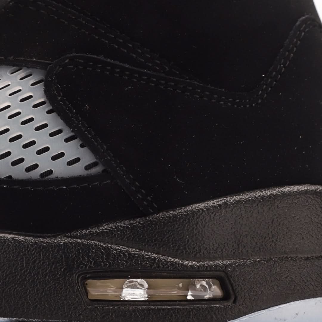 Nike Air Jordan 5 Retro Black Metallic (2016)